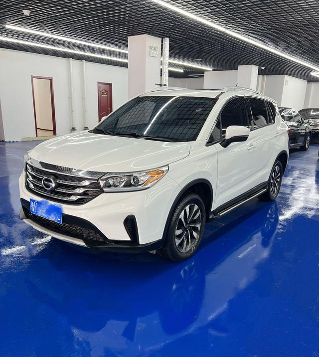 GAC Trumpchi GS4