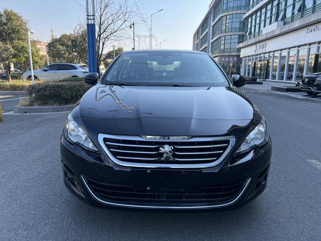 Peugeot 408