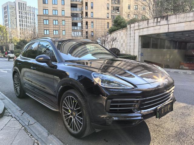 Porsche Cayenne E-Hybrid