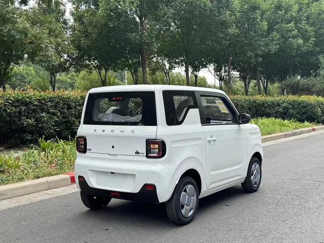 Geely Panda