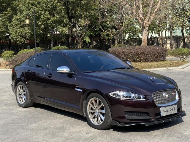 Jaguar XF