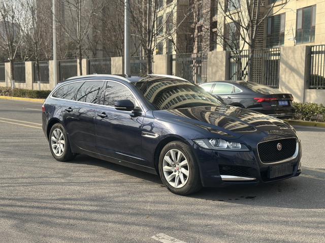 Jaguar XF