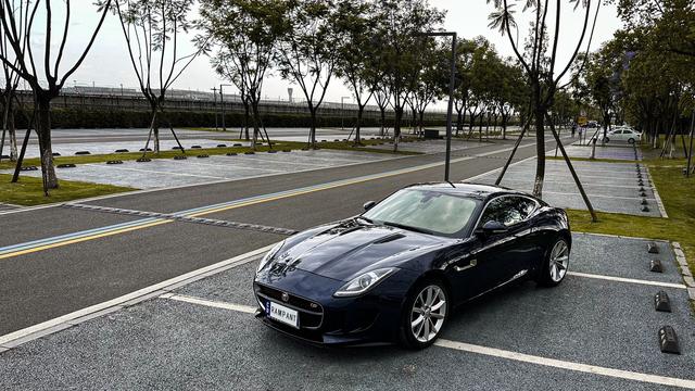 Jaguar F-TYPE