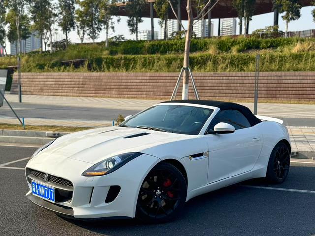 Jaguar F-TYPE