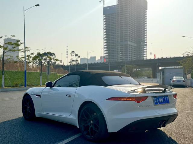 Jaguar F-TYPE