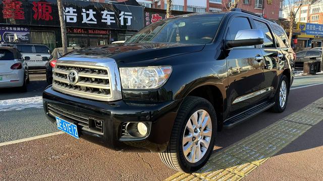 Toyota Sequoia