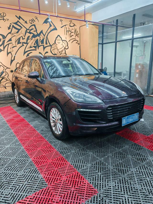 Zotye SR9