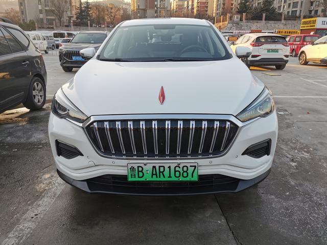 Hongqi E-HS3