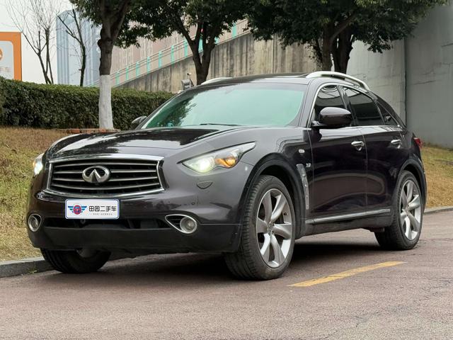 Infiniti QX70