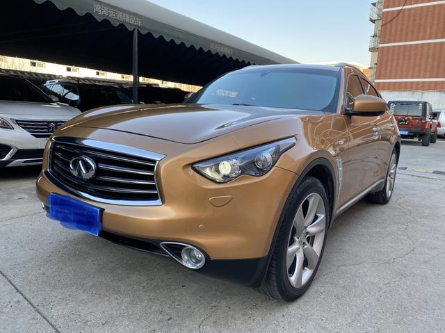 Infiniti QX70