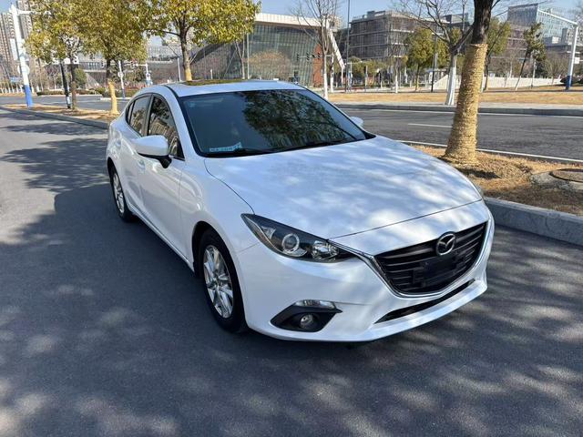 Mazda 3 Angkesela