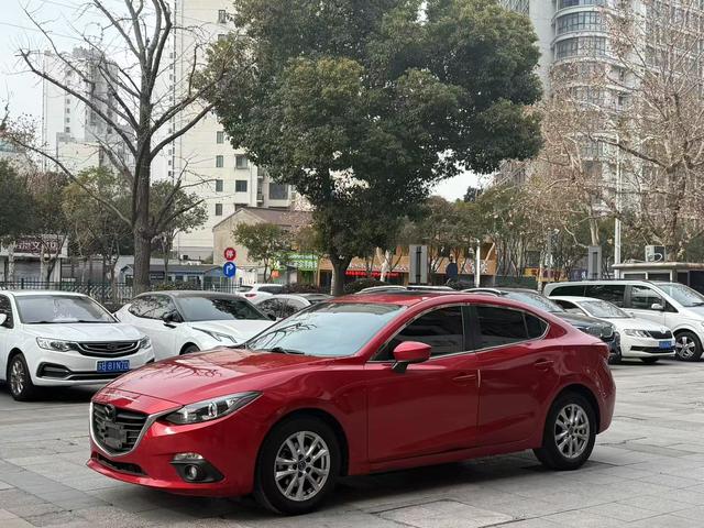 Mazda 3 Angkesela