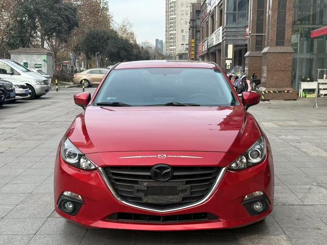 Mazda 3 Angkesela