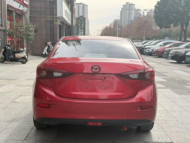 Mazda 3 Angkesela