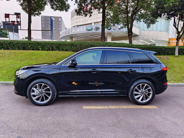 Lincoln Adventurer PHEV