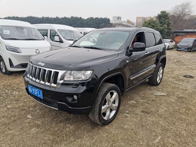 Jeep Grand Cherokee (imported)