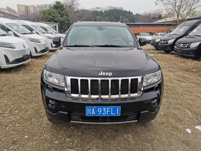 Jeep Grand Cherokee (imported)