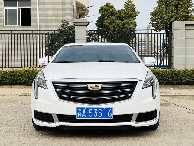 Cadillac XTS