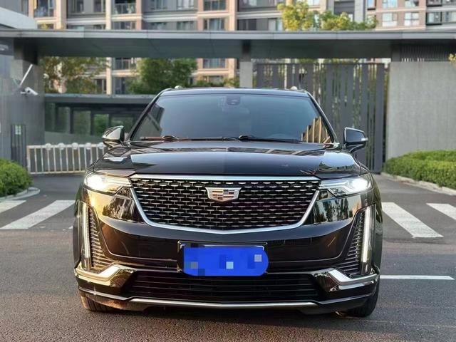 Cadillac XT6