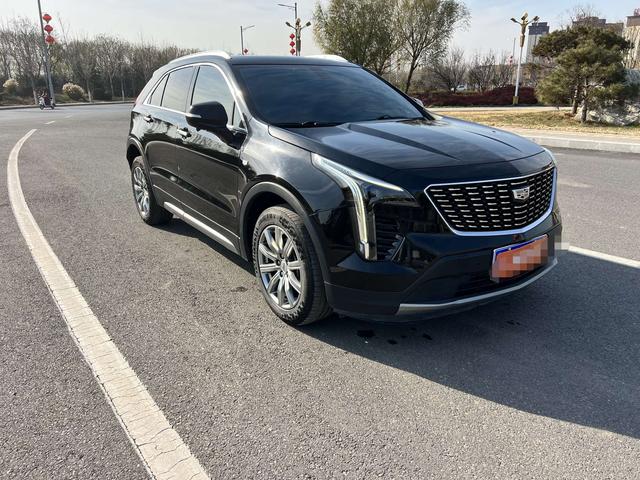 Cadillac XT4