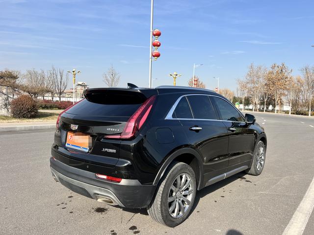 Cadillac XT4