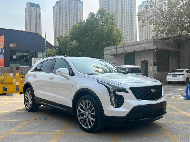 Cadillac XT4