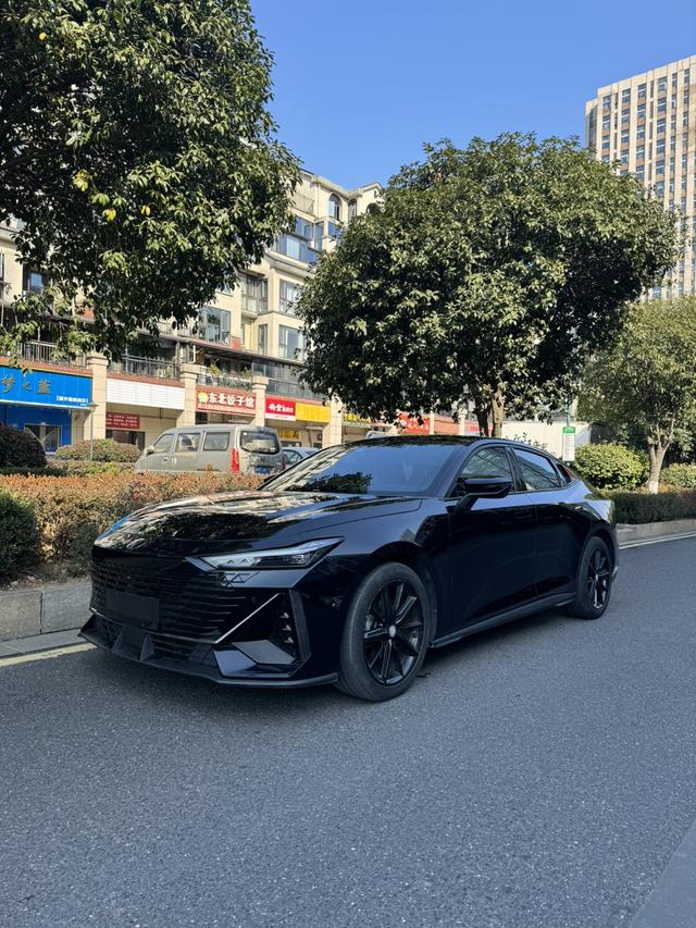 Changan UNI-V