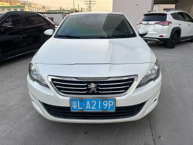 Peugeot 408