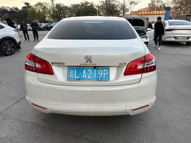 Peugeot 408