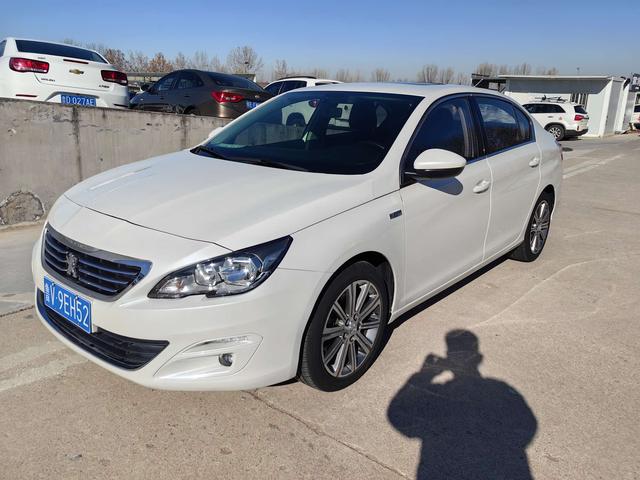 Peugeot 408