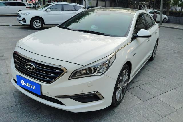 Hyundai Sonata nine