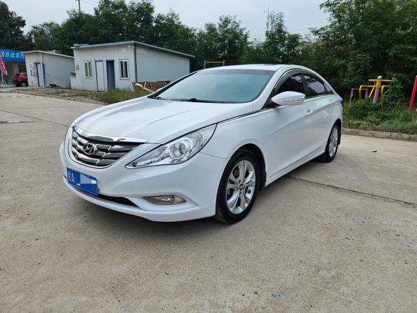 Hyundai Sonata eight