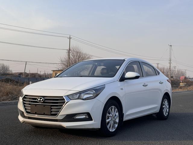 Hyundai Accept