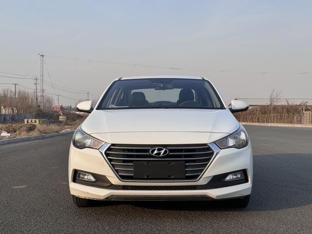 Hyundai Accept