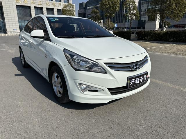 Hyundai Rena