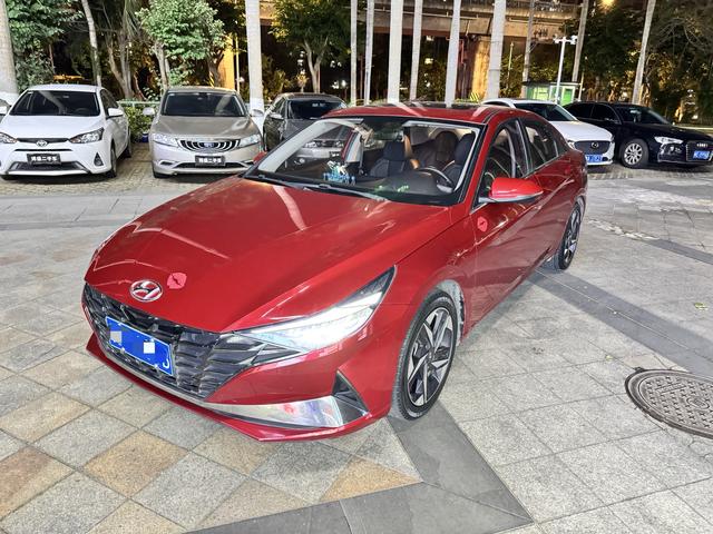 Hyundai Elantra