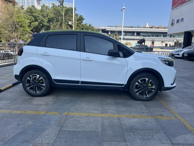 Geely EX3 Kung Fu Cow