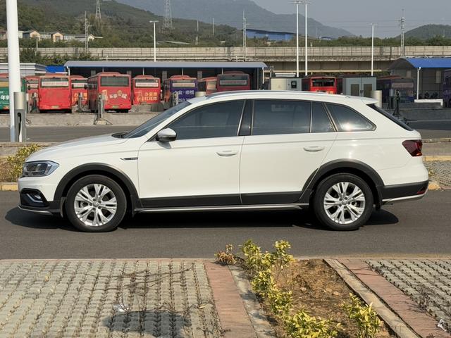 Volkswagen C-TREK Weiling