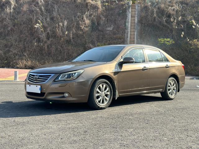 BYD G6