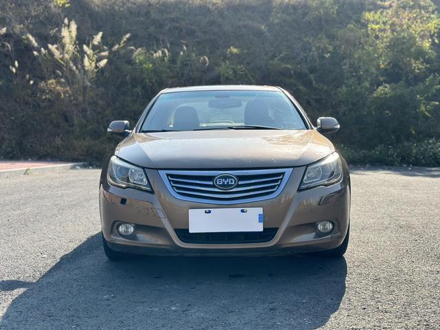 BYD G6