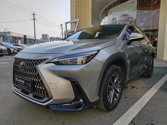 Lexus NX PHEV