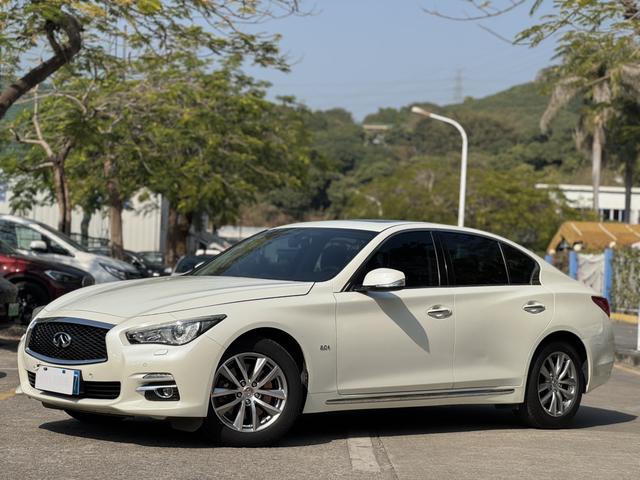 Infiniti Q50L