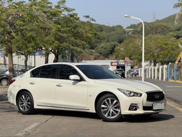 Infiniti Q50L