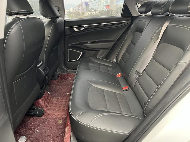 Geely Emgrand GL