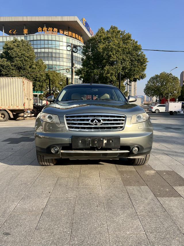 Infiniti FX