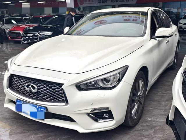 Infiniti Q50L