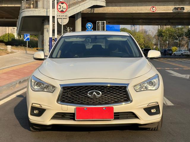 Infiniti Q50L