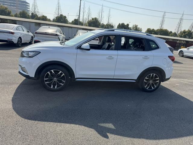 Roewe RX5