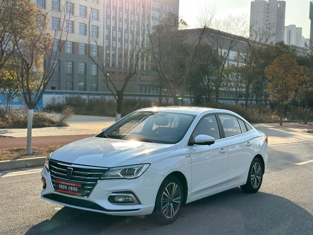 Roewe i5