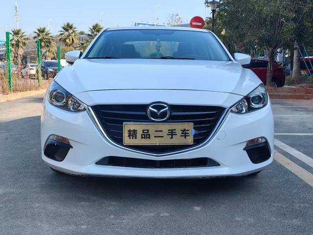 Mazda 3 Angkesela